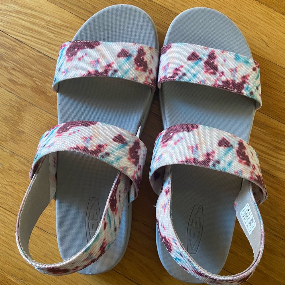 KEEN Women’s Elle Strap Sandal NWOT 11